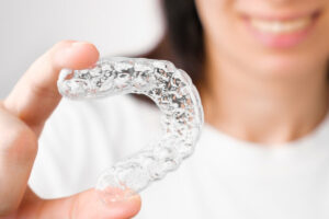 La importancia de un buen tratamiento de ortodoncia en la edad adulta 